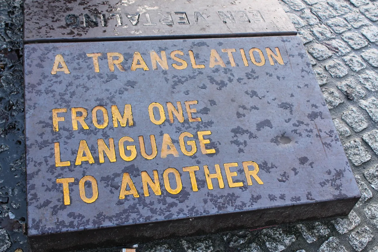 translation, translate, conversation, messaging, blue conversation, translation, translation, translation, translation, translation, translate. Translation agency bookkeeping: four records to keep and the monthly cash flow check