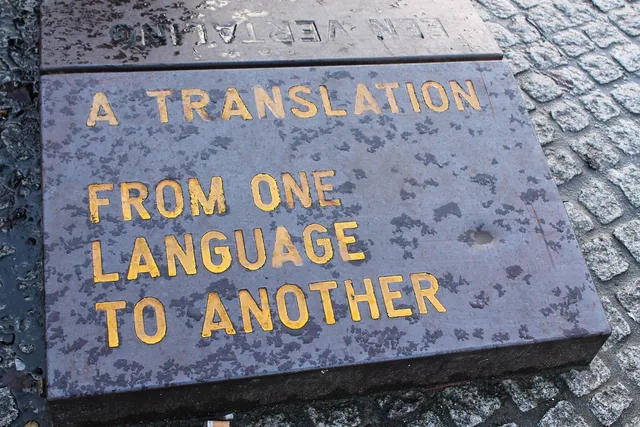 translation, translate, conversation, messaging, blue conversation, translation, translation, translation, translation, translation, translate. Translation agency bookkeeping: four records to keep and the monthly cash flow check