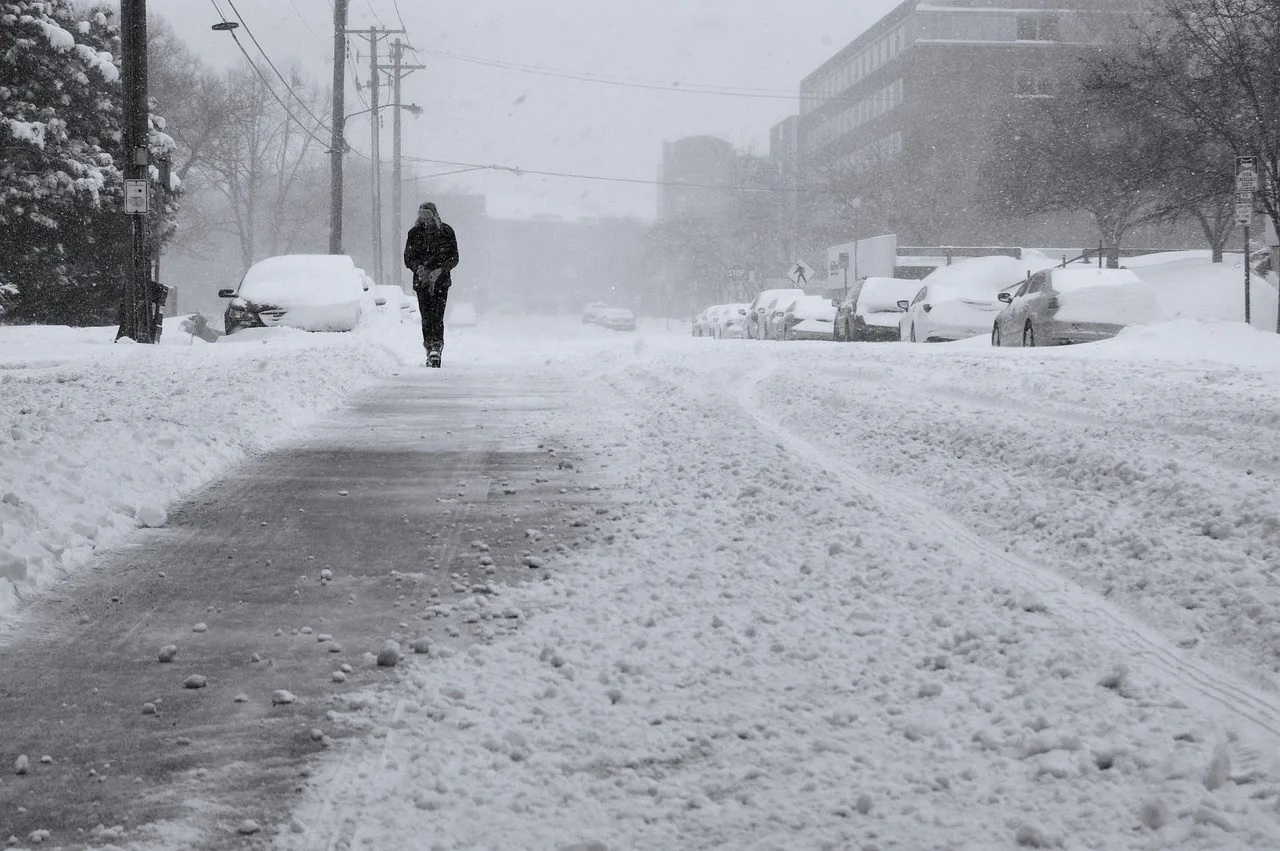 snow, winter, frost, frozen, cold, weather, ice, snowstorm, road, street, outdoors, transportation system, slippery, season, man, adult, fog, minnesota, minneapolis, health, white, slush, hail, storm, blizzard, slip, car, lost, hitchhiking, car wallpapers, people, nature, blue car, blue health, gray health, gray road, blue street, blue storm, gray storm. Winter storm contingency planning for translation agencies in the U.S. Midwest